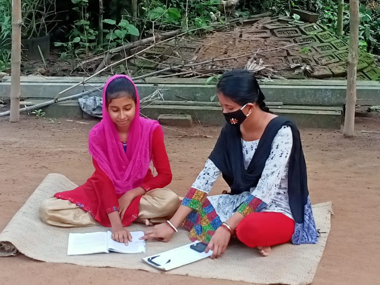 Sonali with a student
