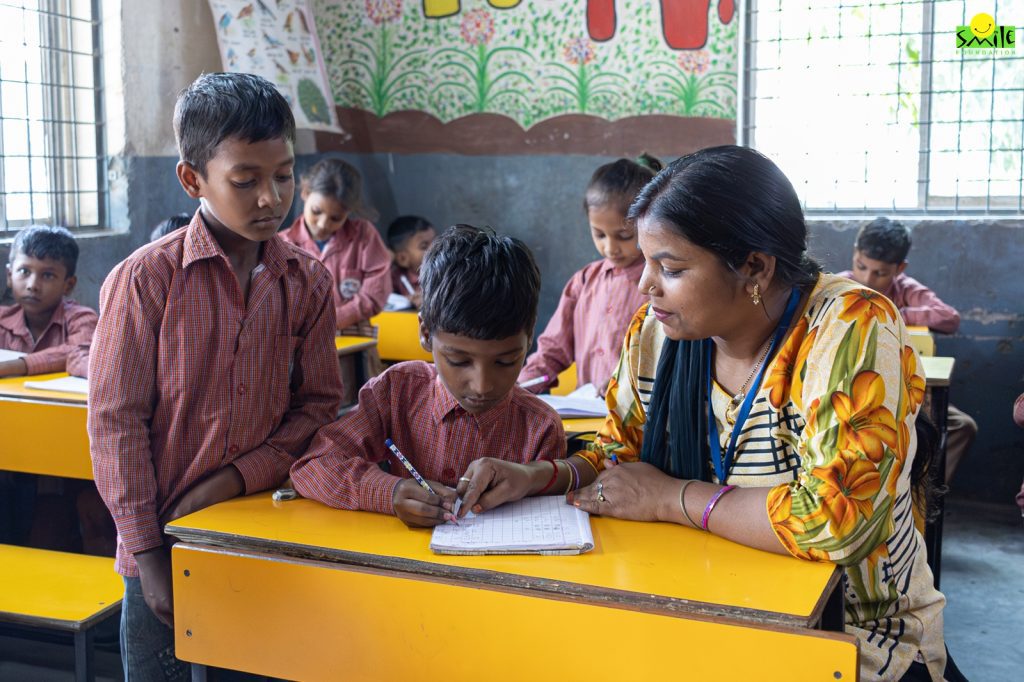 Multilingual Classrooms: Balancing Tradition and Modernism