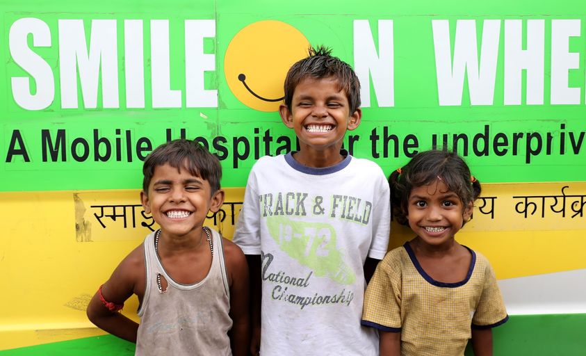 How Mobile Dental Units Save Trouble for the Urban Poor in India?