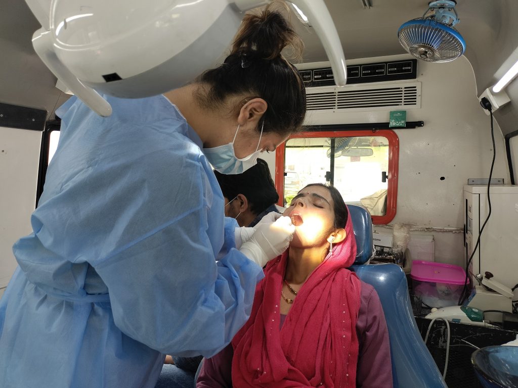 How do Mobile Dental Units Save Trouble for the Urban Poor?