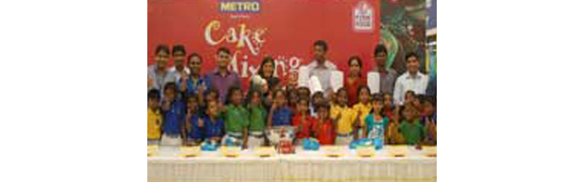 Smile kids- youngest cake makers